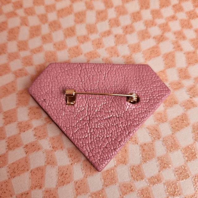 Broche en cuir "Warrior"