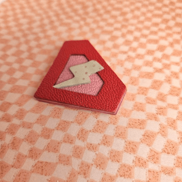 Broche en cuir "Warrior"